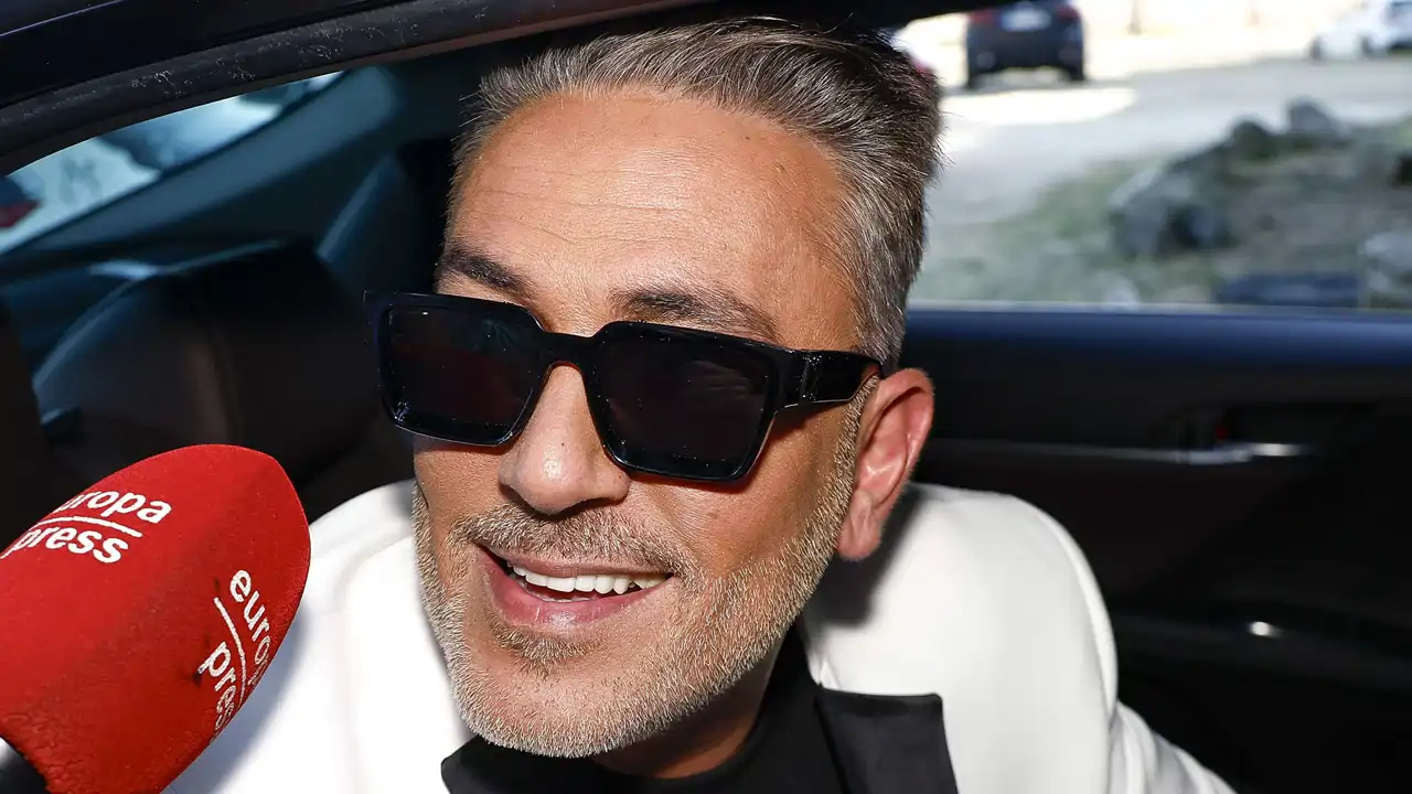 Kiko Hernández con gafas de sol
