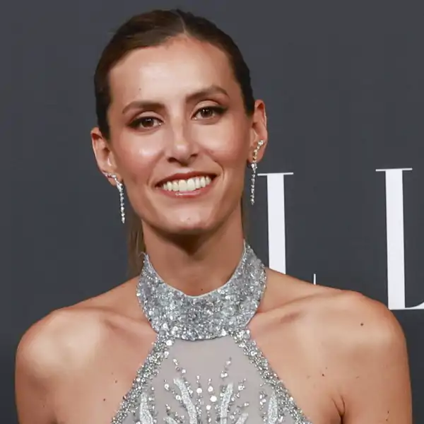 Glow sin grasa, firmeza sin quirófano: las 10 cremas que están arrasando en los neceseres beauty este verano