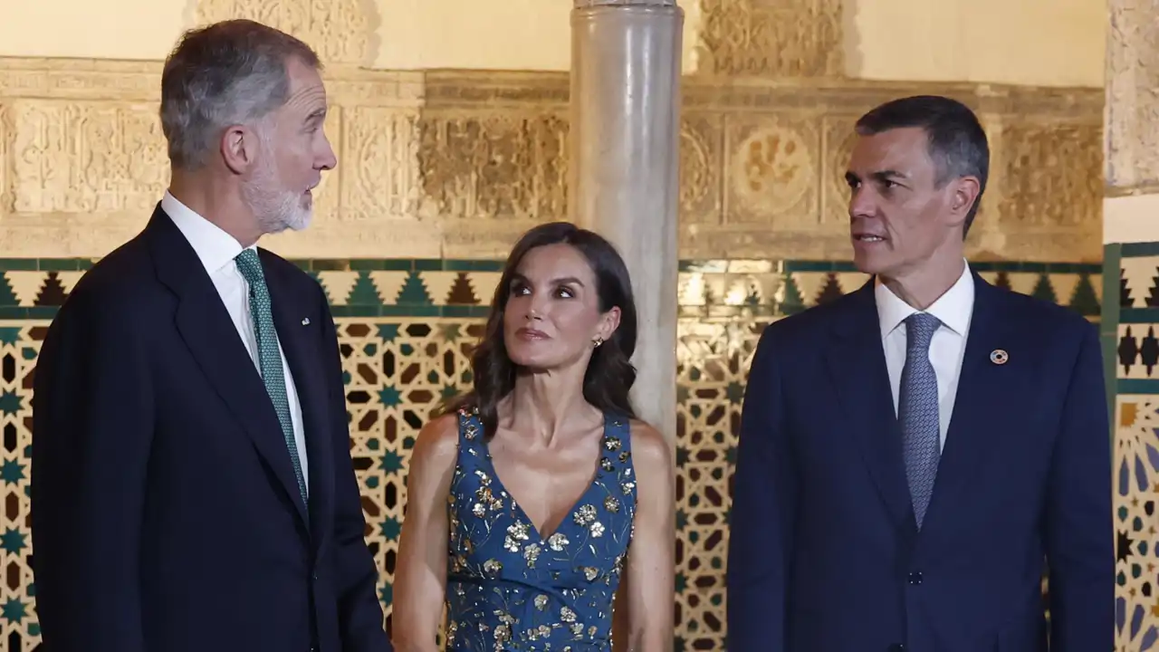 María José Gómez y Verdú, experta en protocolo, sobre el fallo de Pedro Sánchez con los Reyes Felipe y Letizia: “Es preocupante que haya convertido en una costumbre equivocarse”
