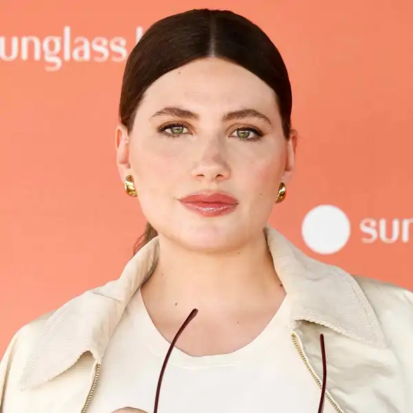 Miriam Giovanelli, radiante en el Summer Event de Sunglass Hut: “Me encantaría tener más hijos, pero ahora quiero centrarme en mi filmografía”