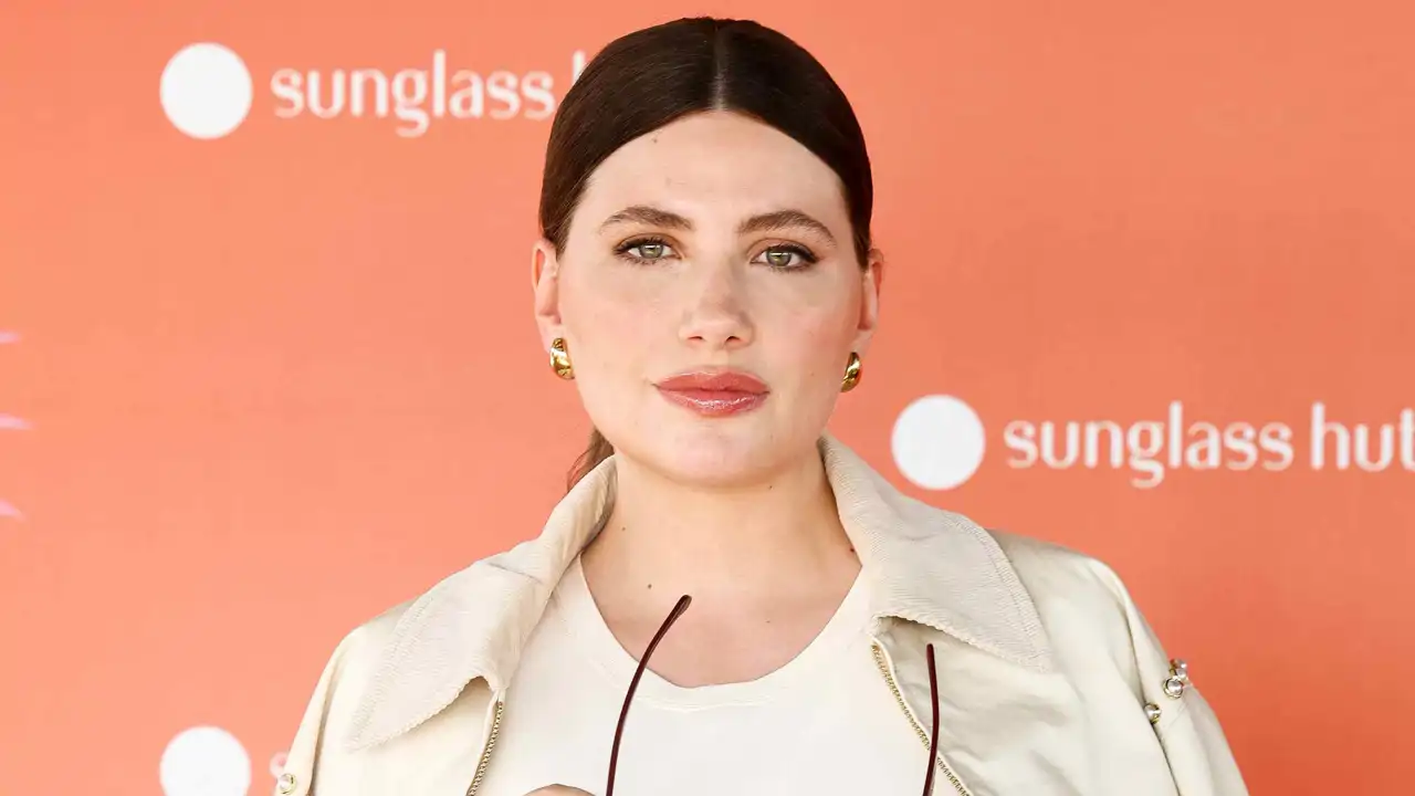 Miriam Giovanelli, radiante en el Summer Event de Sunglass Hut: “Me encantaría tener más hijos, pero ahora quiero centrarme en mi filmografía”