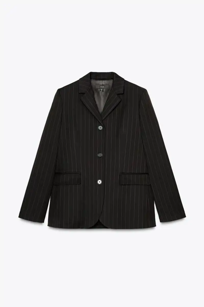 Blazer minimal rayas ZW Collection de Zara 39,99 euros