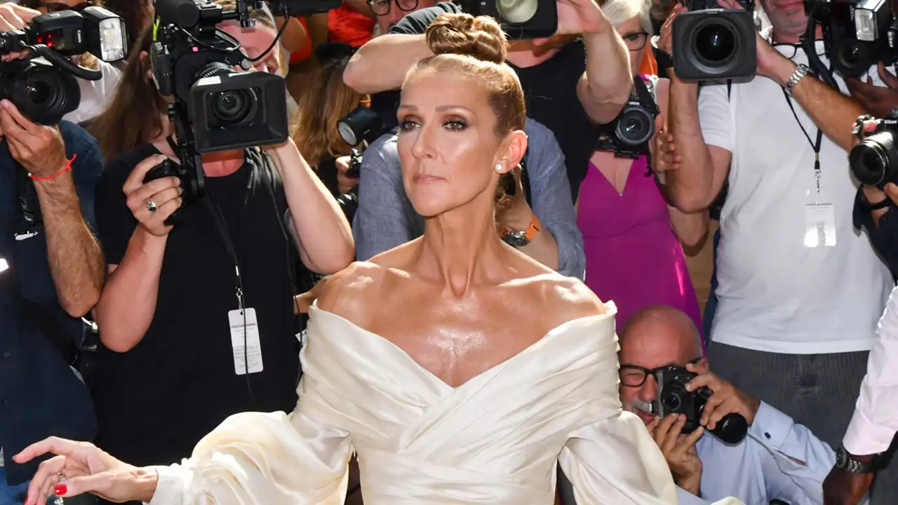 Celine Dion en una alfombra roja