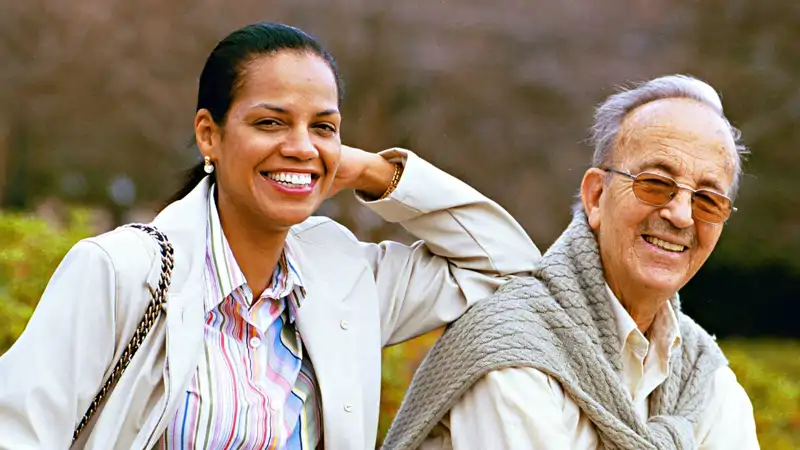 Julio Iglesias Puga y Ronna Keitt