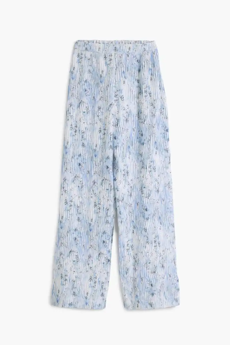 Pantalón largo plisado de Desigual 79,95 euros