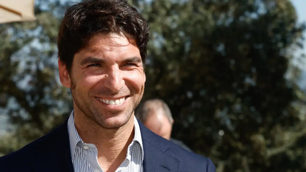 José Noblejas, experto en marca personal, advierte a Cayetano Rivera: "Podría revertir su situación si reacciona con inteligencia emocional y no con más confrontación"