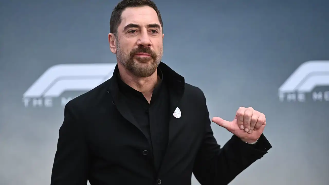Javier Bardem (56 años): "Brad Pitt está constantemente ocupado en que tú brilles, quitándose él de en medio"