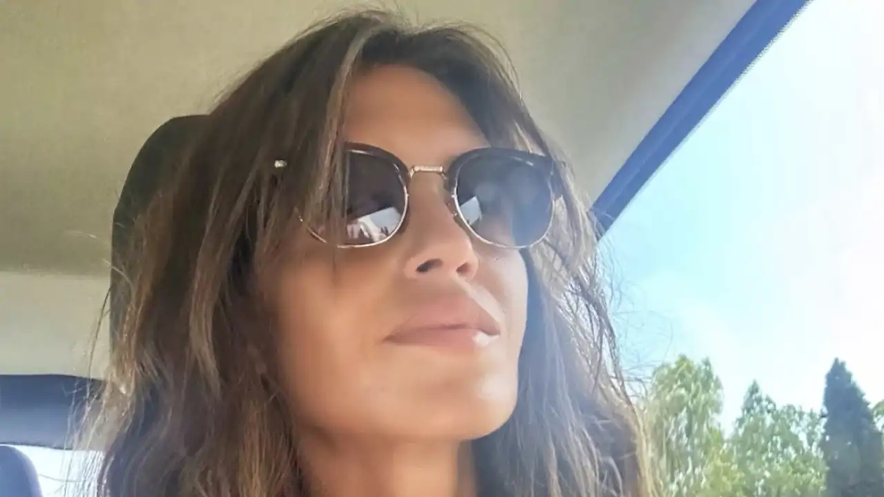Sara Carbonero con gafas de sol