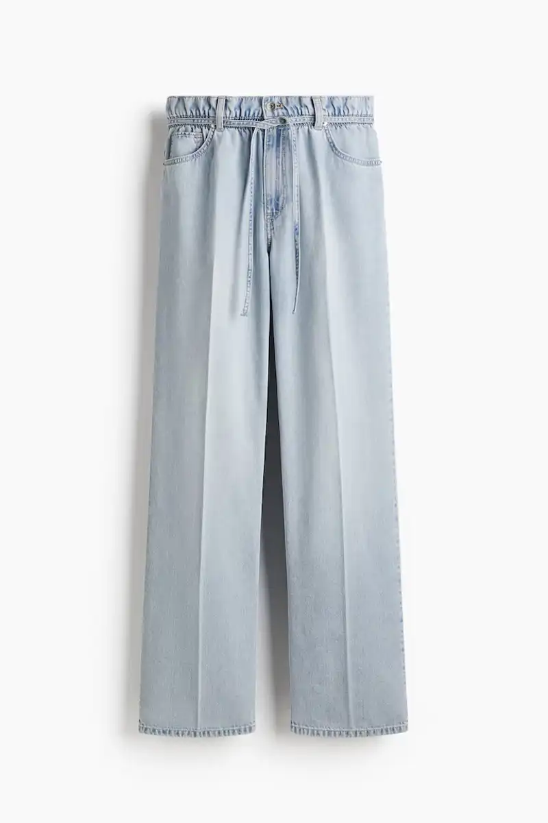 Vaquero paper bag con cinturón de H&M 27,99 euros copia