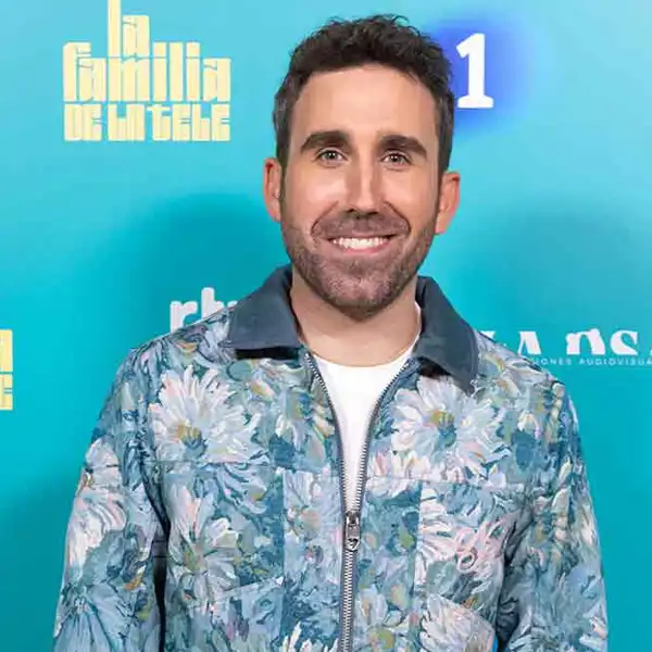 Aitor Albizua rompe su silencio tras la cancelación de ‘La familia de la tele’: “Fue un cúmulo de sentimientos: ilusión, rabia, frustración, decepción, enfado”