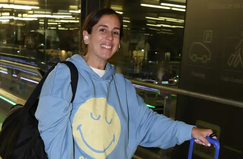 Anabel Pantoja sonriente ante la prensa