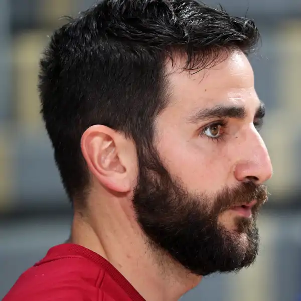 El pueblo costero a media hora de Barcelona que es el refugio de Ricky Rubio: tiene su propia pista de baloncesto