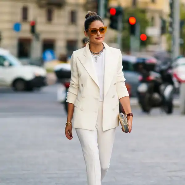 Las sneakers que arrasan en verano para llevar con vestido: cómodas, versátiles y para todos los gustos