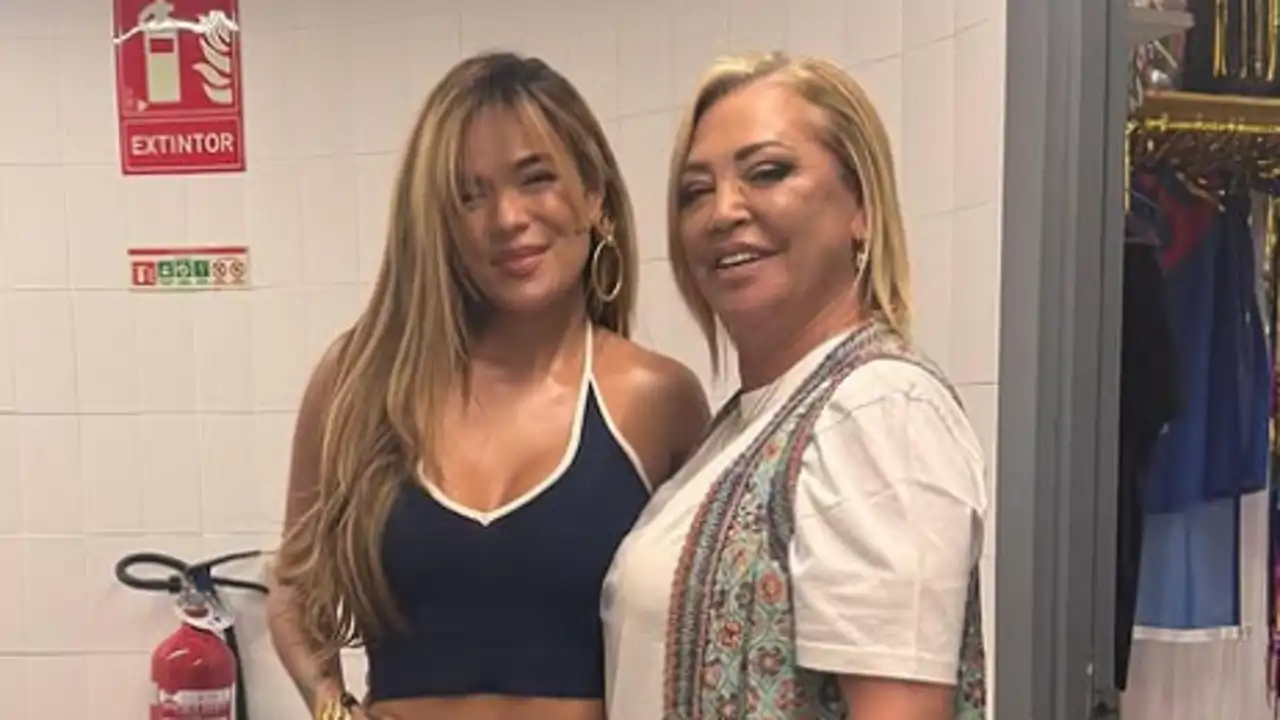 Belén Esteban cumple uno de sus sueños en 'La Revuelta': así ha sido la llamada entre su hija y Karol G
