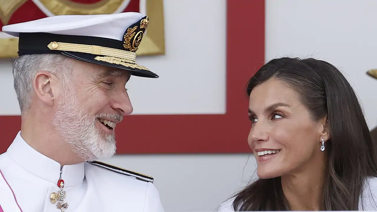 Los gestos de amor de los Reyes Felipe y Letizia, analizados por un experto: "Gustan si hay verdad y no son pose"