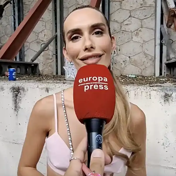 Ángela Ponce, compañera de Álvaro Muñoz Escassi en 'Supervivientes 2025', reacciona a su ruptura con Sheila Casas: "Ha sido una sorpresa"