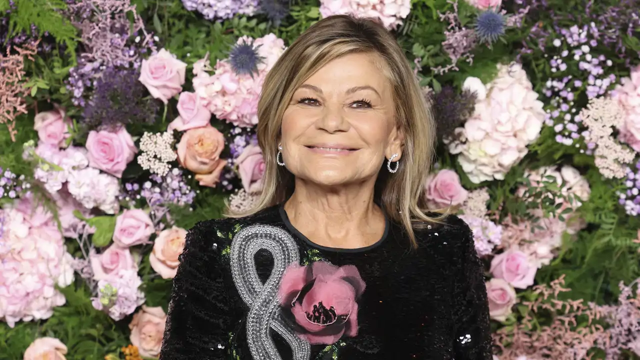  Cari Lapique (73 años) utiliza ácido hialurónico y colágeno marino en su rutina de belleza: "Me ha ido fenomenal"