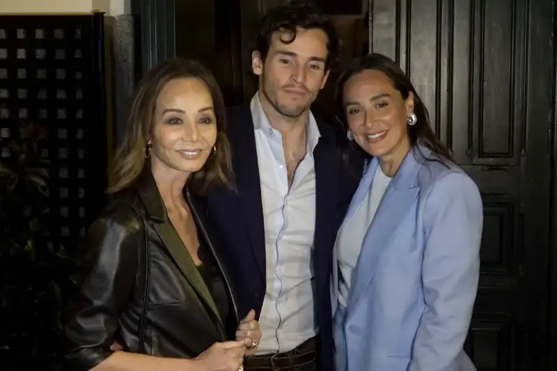 Isabel Preysler, Íñígo Onieva y Tamara Falcó