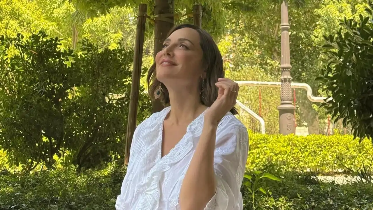 Tamaña Falcó con el pelo muy cuidado y bien peinado