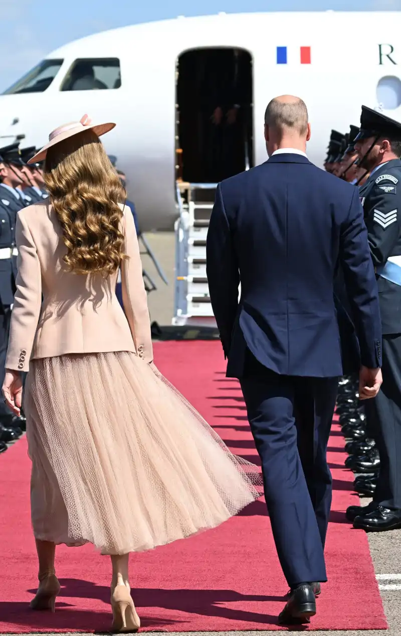 Los zapatos nude de Kate Middleton en su encuentro con Emmanuel Makron 