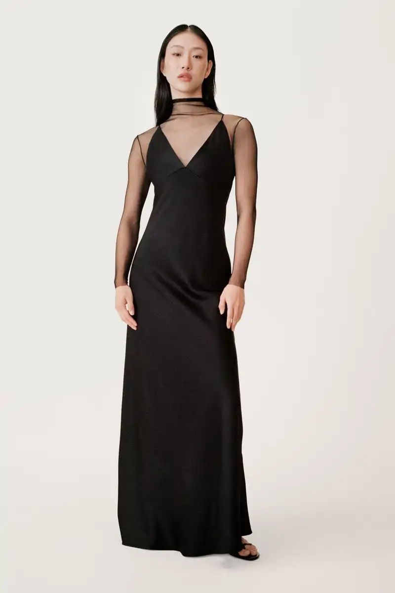 Vestido largo lencero de Zara 79,95 euros