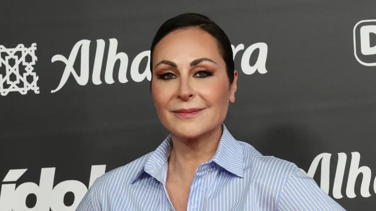 Ana Milán (51 años): “Mi abuela me enseñó que si aprietas la yema de tu dedo, el color que aparece es perfecto para tu labial diario”