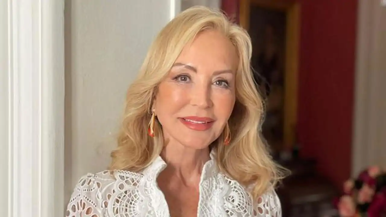 Carmen Lomana
