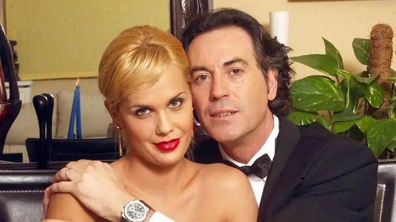 Pipi Estrada y Miriam Sánchez 