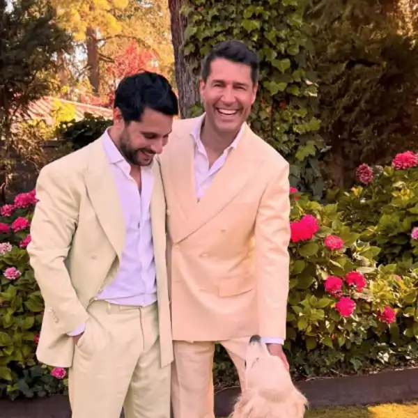 Jaime Cantizano y su pareja, Miguel Golding, se dan el "sí, quiero": "Celebrando"