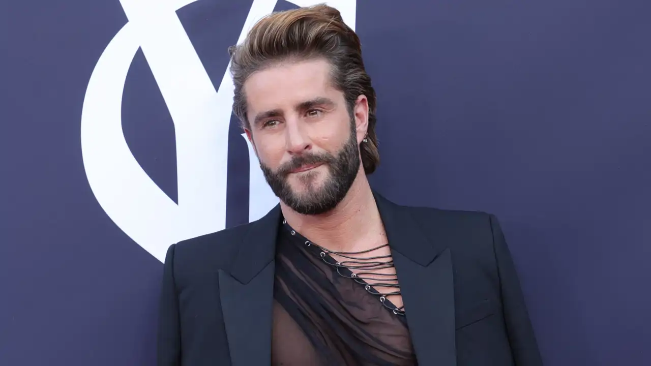 Pelayo Díaz rompe su silencio sobre la ruptura de Álvaro Muñoz Escassi y Sheila Casas: "Hay que dejar de tener tantas normas e ideas preconcebidas de lo que es una relación"