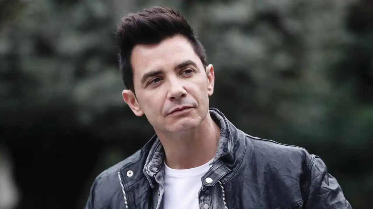 David Civera con gesto serio