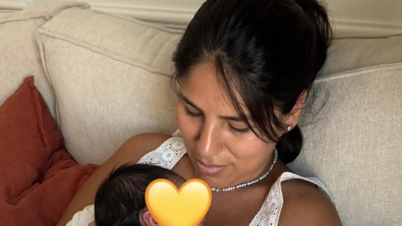 Isa Pantoja, sin filtros, muestra la realidad de tener un bebé de 18 días en casa: “Es un gran dilema”