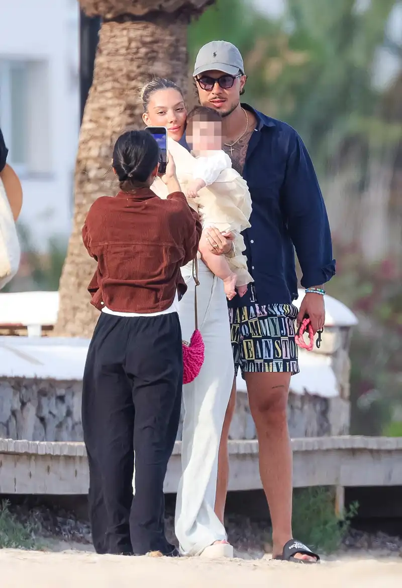 Carlo Costanzia, Alejandra Rubio y su bebé en Ibiza
