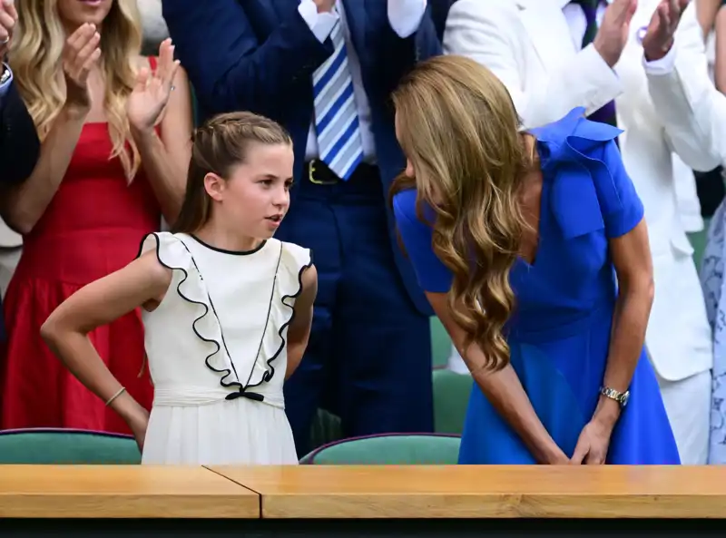 La Princesa Charlotte junto a Kate Middleton