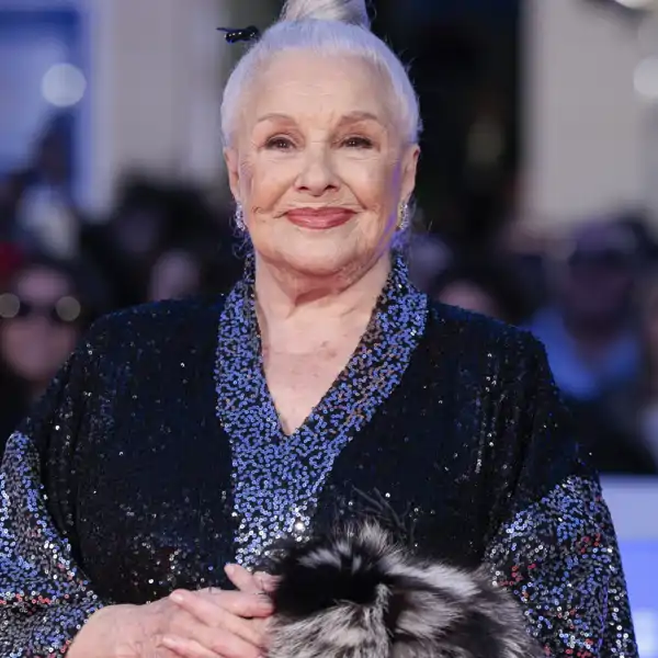 Lola Herrera (90 años): "Ceno muy ligero como unas verduras braseadas o una tortilla francesa"