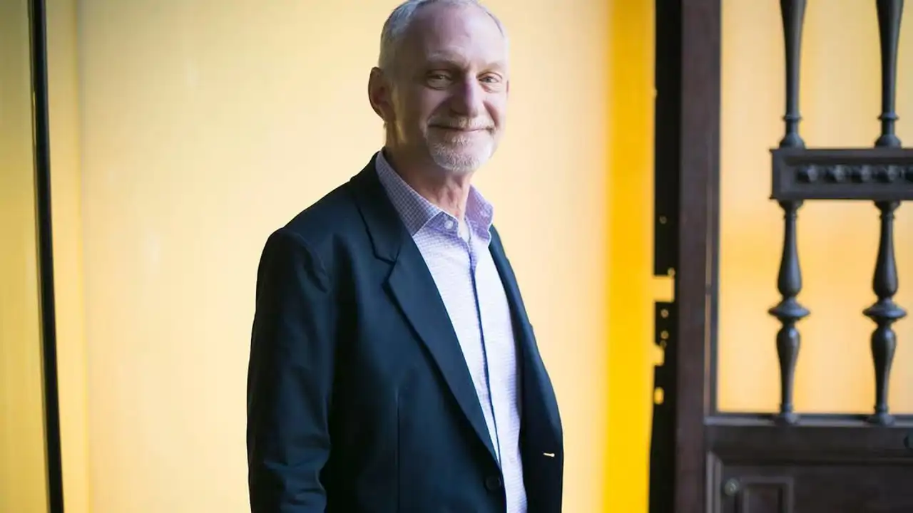 Robert Waldinger, catedrático de Harvard y experto en felicidad: "Las buenas relaciones nos mantienen más sanos y felices"