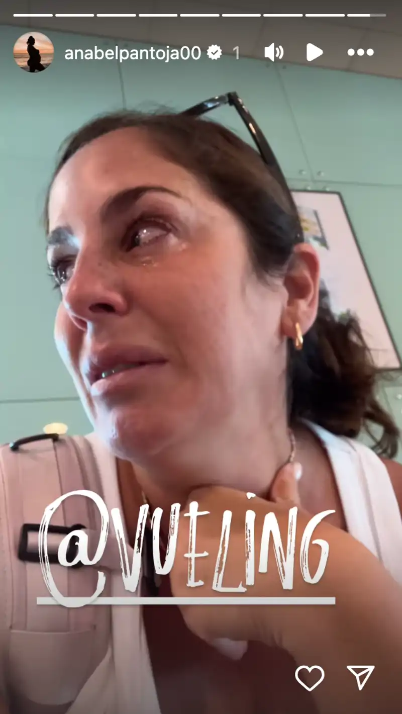 Anabel Pantoja en el aeropuerto de Barcelona