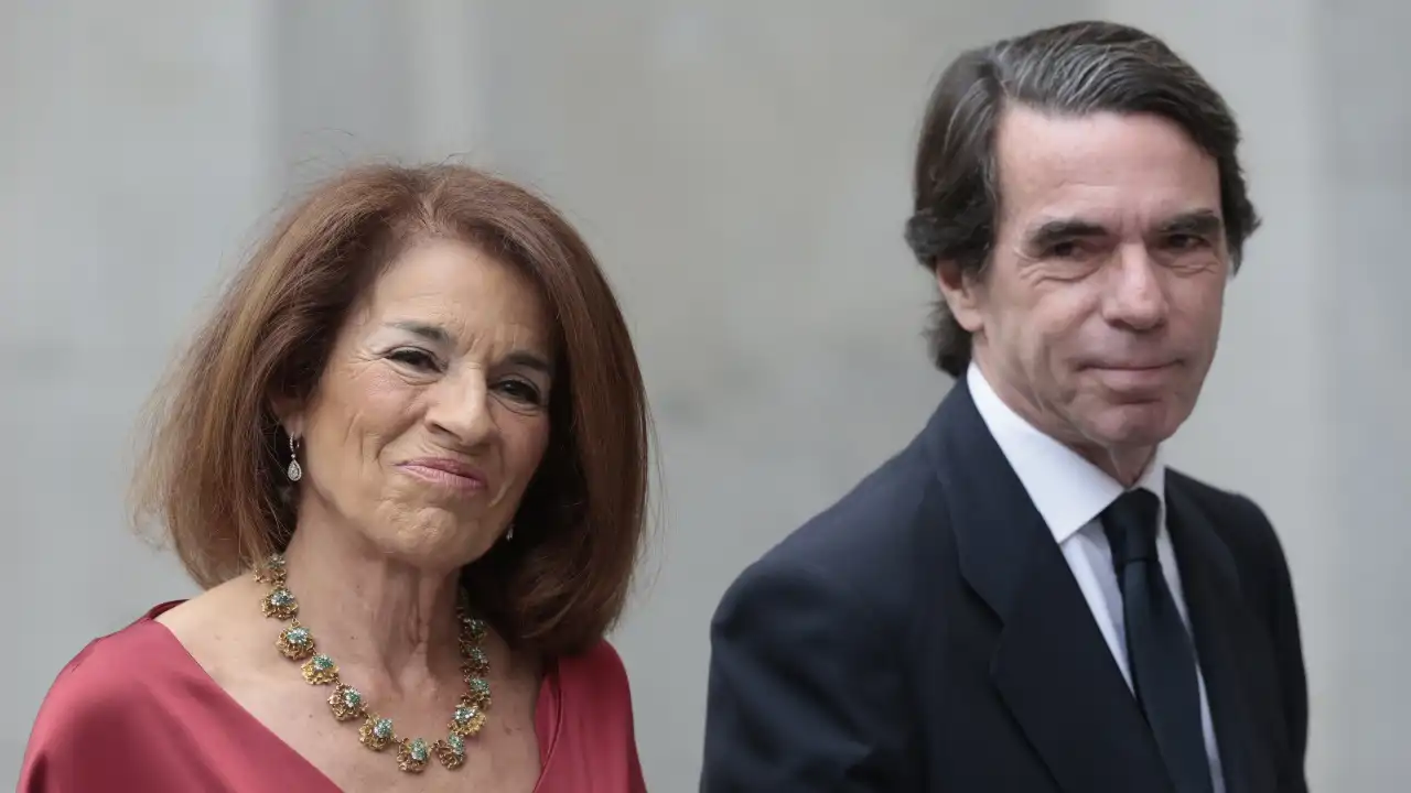 Así es el palacete de 2.000 metros cuadrados en el que veranea cada año ...