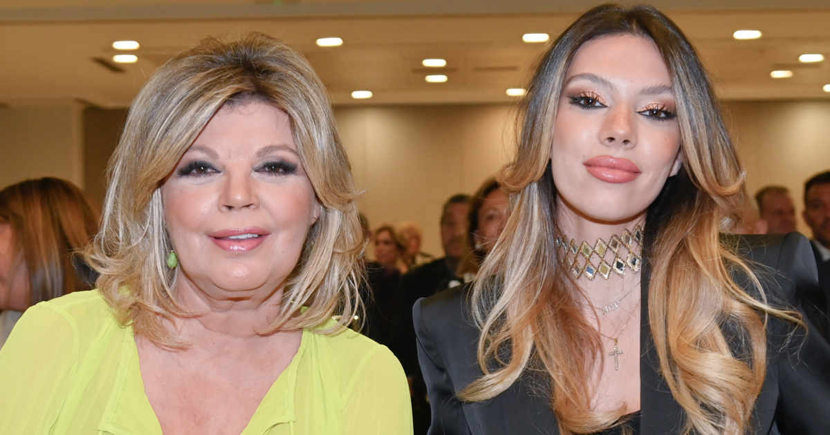 Terelu Campos y Alejandra Rubio se refugian en la música tras la polémica con  Rocío Flores: noche de concierto y complicidad