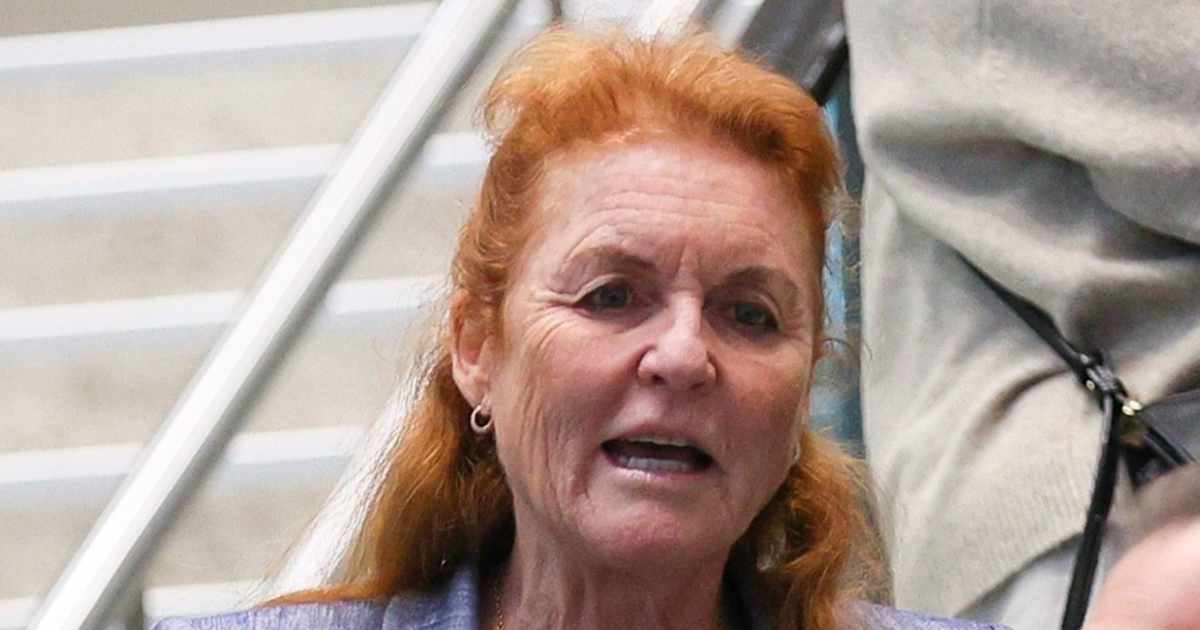 Sarah Ferguson, en el ojo del huracán tras la difusión de unos polémicos  emails: “Cada vez más sola, en la indigencia financiera”