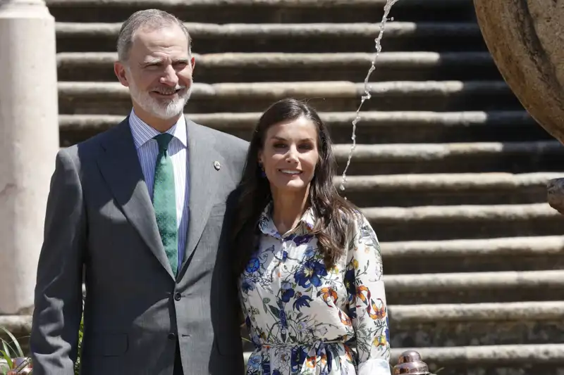 Los Reyes Felipe y Letizia, muy sonrientes