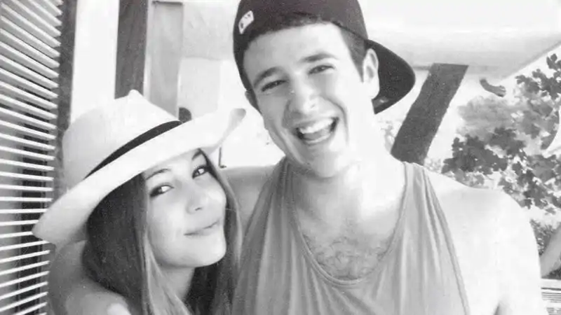 Celia Vega Penichet junto a su primo, Aless Lequio, a quien estaba muy unida