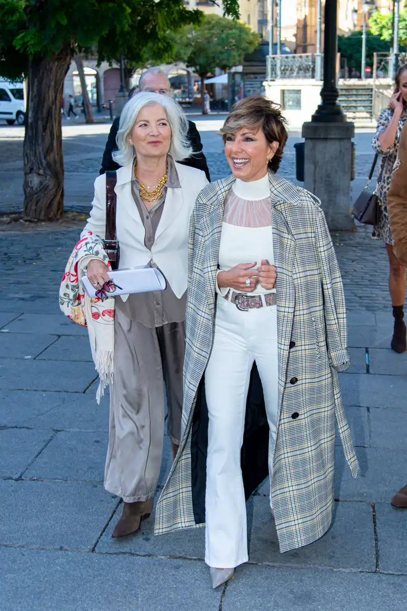 Sonsoles Ónega y Consuelo Berlanga