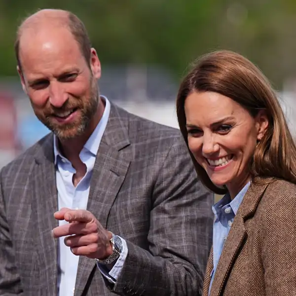 El Príncipe Guillermo y Kate Middleton muy sonrientes