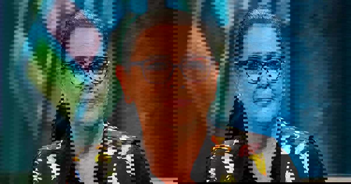 María del Monte reflexiona en 'La Revuelta' sobre las preguntas clásicas:  "Con lo que menos dinero he ganado es con la venta de los discos"