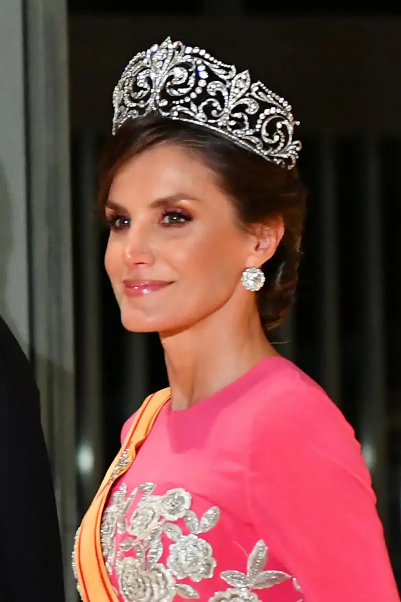La Reina Letizia durante un viaje de Estado a Japón con la tiara Flor de Lis