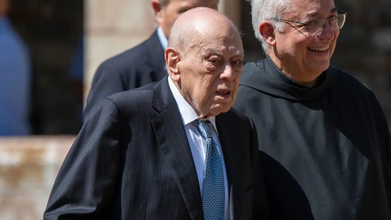 Jordi Pujol, expresidente de la Generalitat, ingresado en un hospital de Barcelona por una neumonía a los 95 años