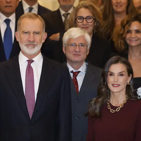Los Reyes, Felipe y Letizia, presiden la entrega del Premio de Periodismo Francisco Cerecedo.