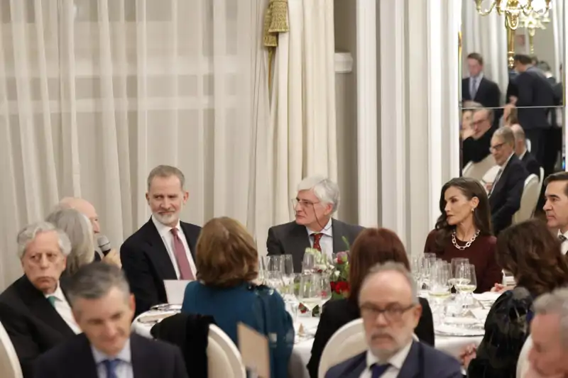 Los Reyes presiden la cereminia de entrega del Premio de Periodismo Francisco Cerecedo