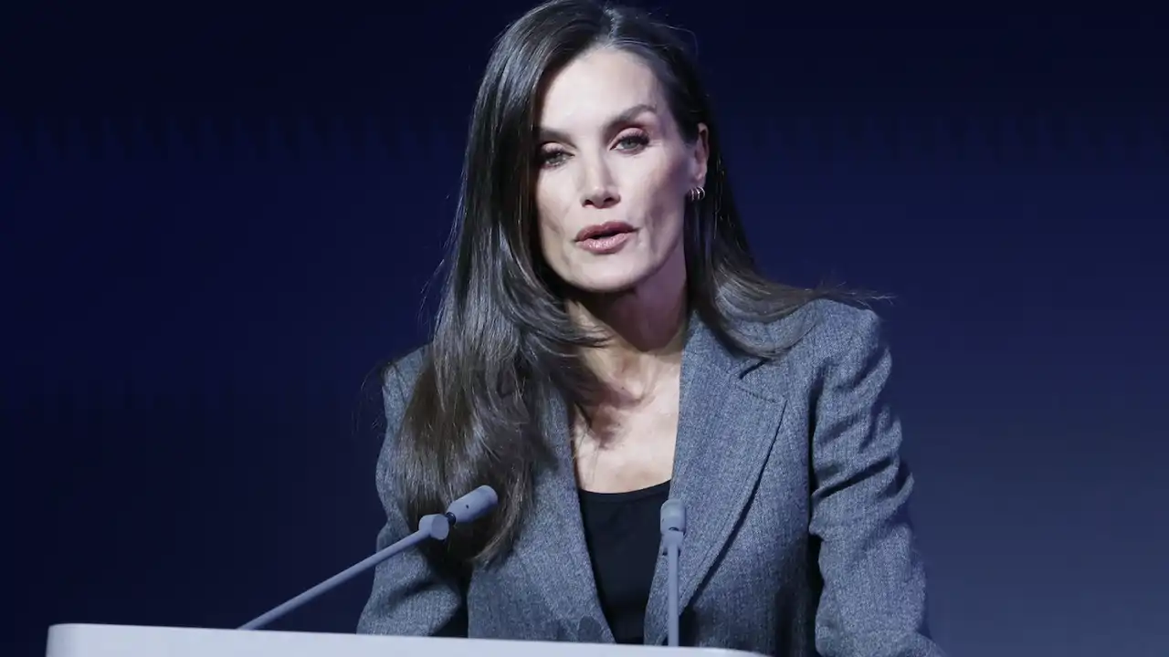 La Reina Letizia pronuncia un discurso en un acto organizado por la Fundación Microfinanzas BBVA 